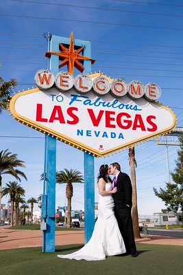 Couples Say ‘I Do’ to Vegas